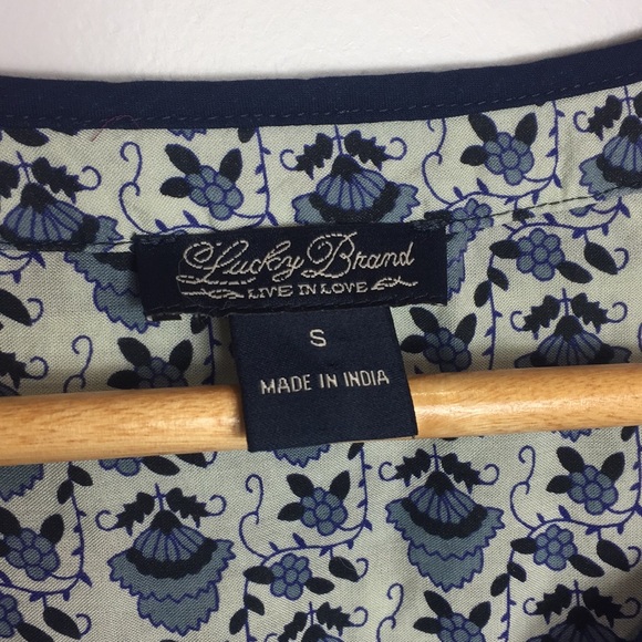 🍍Lucky Brand Top - Picture 2 of 4